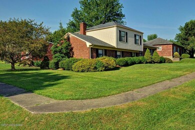 8201 Rochelle Rd, Louisville, KY 40228 - photo 3