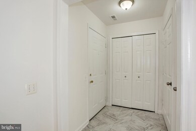 11205 Rienzi Place unit 102, Manassas, VA 20109 - photo 3