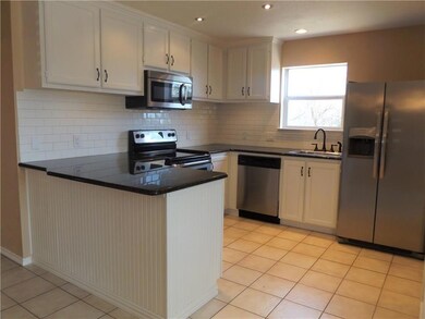 300 Kathy Ln, Granbury, TX 76049 - photo 7