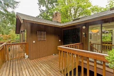 9510 SE 43rd St, Mercer Island, WA 98040 - photo 2