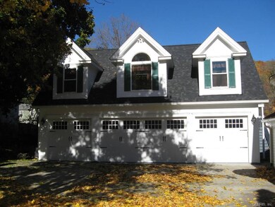 Garage / Carriage House