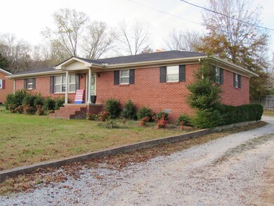 223 Southwood Dr, Linden, TN 37096 - photo 2