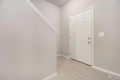 ELM162-T2200-Foyer