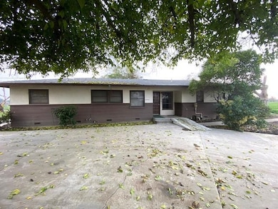 5231 Chico Ave, Kingsburg, CA 93631 - photo 2