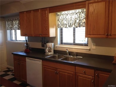 Lots of counter space