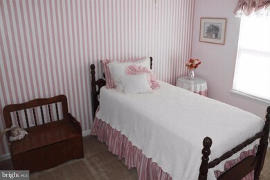 1586 Brimfield Cir, Sykesville, MD 21784 - photo 7