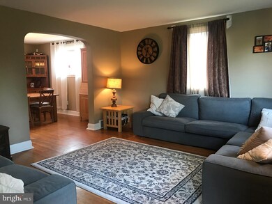 113 Bonnet Ln, Hatboro, PA 19040 - photo 5