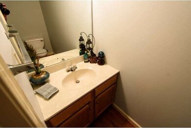 464 Berkshire Dr, Souderton, PA 18964 - photo 4