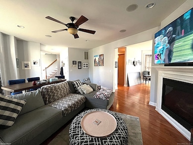 11 Cobble Ct, Unionville, CT 06085 - photo 4