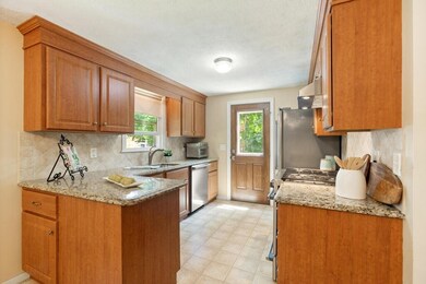 50 Mill St, Reading, MA 01867 - photo 4