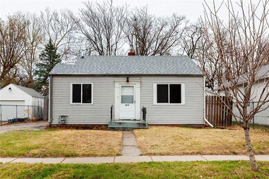 4019 3rd St, Des Moines, IA 50313 - photo 2