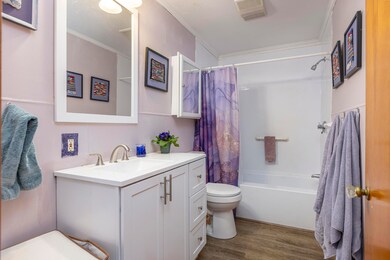 4 Bushey Circle_W5_011