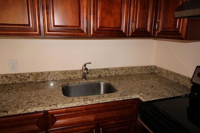 159 Windsor H, West Palm Beach, FL 33417 - photo 2