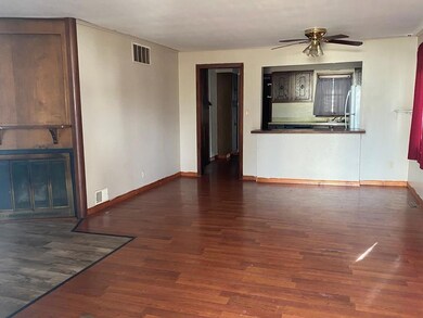 1816 Kennedy Ave, Parsons, KS 67357 - photo 2