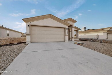 13660 Baja Vista Ct, Horizon City, TX 79928 - photo 4