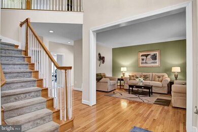 18825 Hundred Acre Ln, Triangle, VA 22172 - photo 4