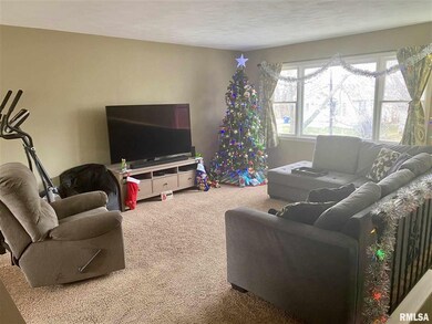 6405 Appomattox Rd, Davenport, IA 52806 - photo 6