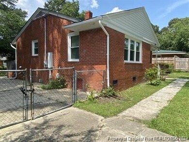 400 Durant Dr, Fayetteville, NC 28304 - photo 2