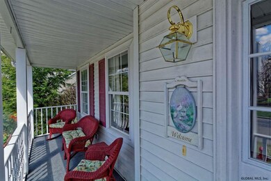 14 Maxwell Dr, Saratoga Springs, NY 12866 - photo 2