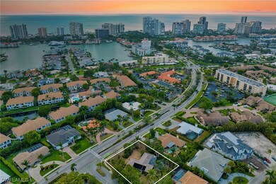 623 Park Shore Dr, Naples, FL 34103 - photo 6