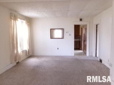 1611 N Hoyt St, Chillicothe, IL 61523 - photo 6