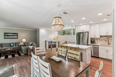 interiors-breakfast_area-_dsc1226