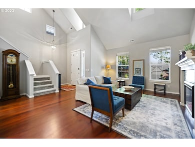 717 NE 70th Ave, Hillsboro, OR 97124 - photo 3