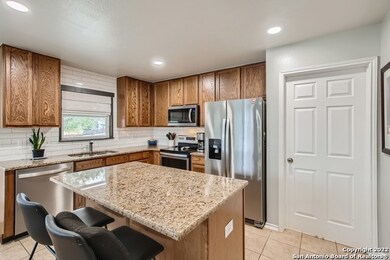 4126 Dunn Oak Dr, San Antonio, TX 78223 - photo 7