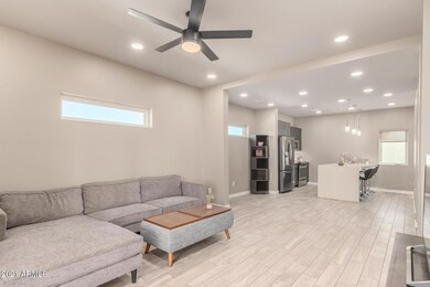 2727 E Thomas Rd unit 16, Phoenix, AZ 85016 - photo 6