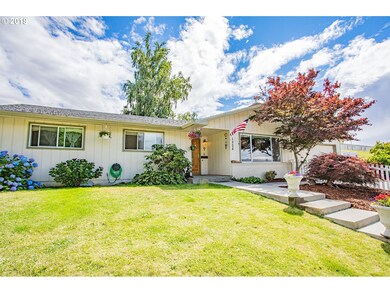 1506 E 19th St, the Dalles, OR 97058 - photo 4