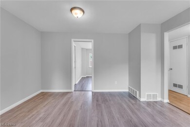 unlisted-address, Maple Heights, OH 44137 - photo 7