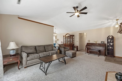 4545 Westchester Dr NE unit D, Cedar Rapids, IA 52402 - photo 2