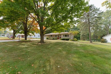16 Shepherd Dr, Troy, NY 12180 - photo 4