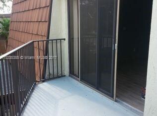 11877 SW 12th Place, Davie, FL 33325 - photo 4