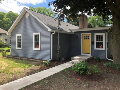 233 S Prairie St, Batavia, IL 60510 - photo 2