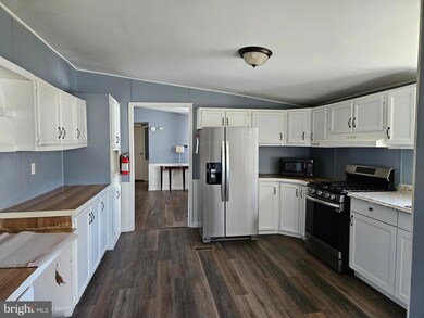 221 Adams Ave, Williamstown, NJ 08094 - photo 6