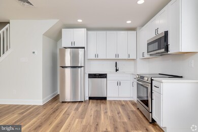 112 Washington Ave unit 9, Downingtown, PA 19335 - photo 2