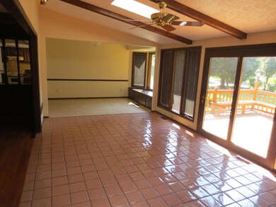 1909 Knollridge Ct, Columbus, OH 43229 - photo 2