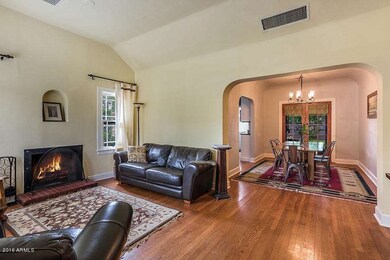 1629 W Lewis-5