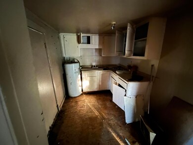 508 Orleans St, Johnson City, TN 37601 - photo 4