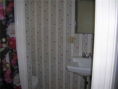 Bathroom. RAR APARTMENT