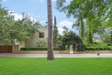 1 Rain Hollow Place, Houston, TX 77024 - photo 2