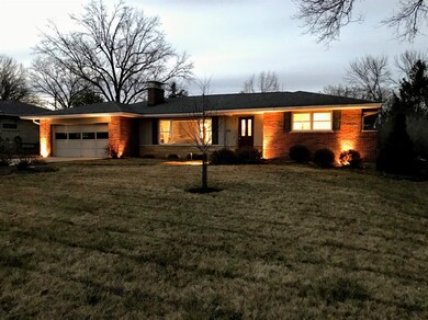 Lovely landscape lighting makes the home warm and 