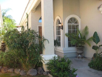 Front-Yard_Left2