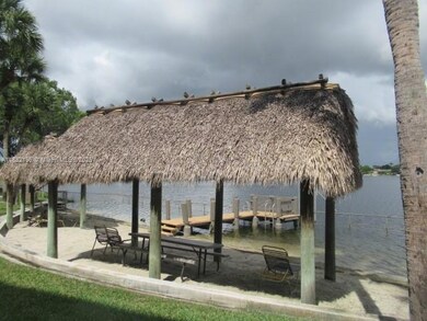 1100 Colony Point Cir unit 518, Pembroke Pines, FL 33026 - photo 7