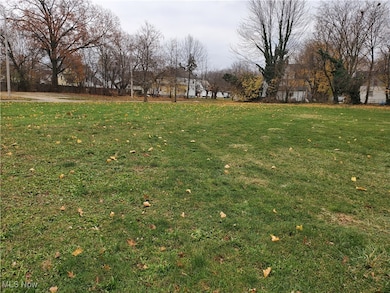 903 W 21st St, Lorain, OH 44052 - photo 2