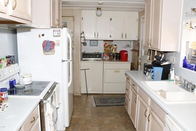 7246 E Balmoral Ave, Mesa, AZ 85208 - photo 6