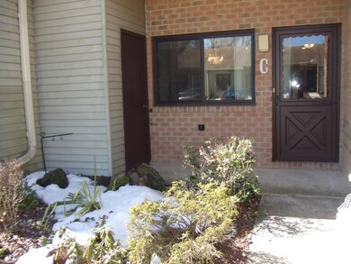 185 Cross Slope Ct unit C, Manalapan, NJ 07726 - photo 3