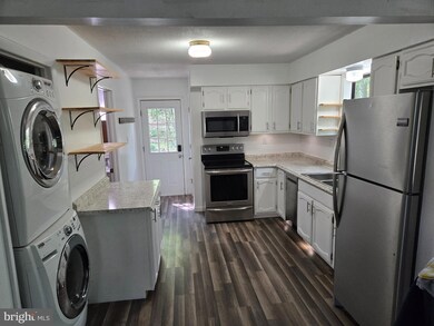 141 Idris Ln, Berkeley Springs, WV 25411 - photo 4