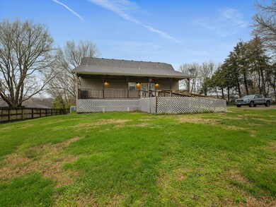 112 Lester St, Nixa, MO 65714 - photo 2
